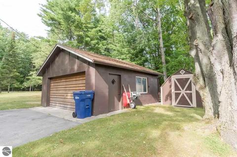1104 E Traverse Lake Rd, Cedar, MI 49621 photo 23