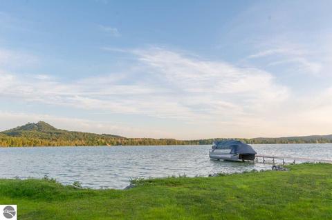 1104 E Traverse Lake Rd, Cedar, MI 49621 photo 21