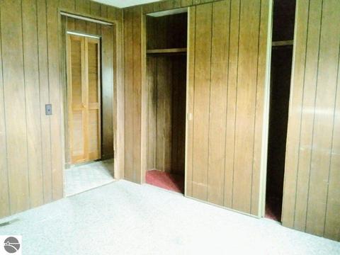 8575 E Monroe Rd, Wheeler, MI 48662 photo 8
