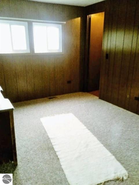 8575 E Monroe Rd, Wheeler, MI 48662 photo 7