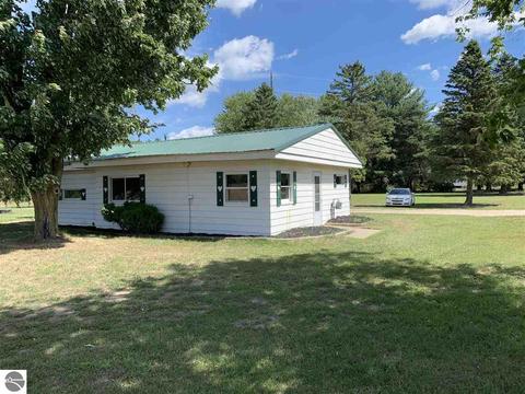11494 W Washington, Sumner, MI 48889 photo 8