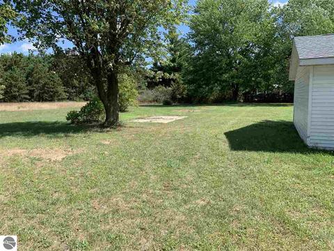 11494 W Washington, Sumner, MI 48889 photo 11