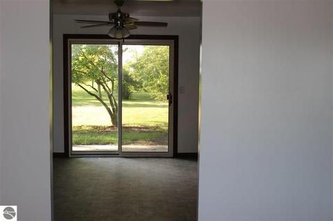 11260 E Monroe, Merrill, MI 48637 photo 12