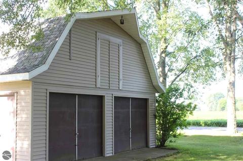 11260 E Monroe, Merrill, MI 48637 photo 5