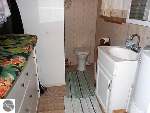 1608 Sensabaugh Rd, Lupton, MI 48635 photo 13