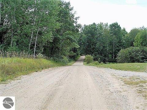 1608 Sensabaugh Rd, Lupton, MI 48635 photo 2