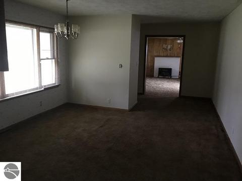 202 Chestnut Rd, Roscommon, MI 48653 photo 12