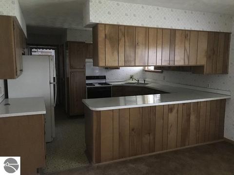 202 Chestnut Rd, Roscommon, MI 48653 photo 7