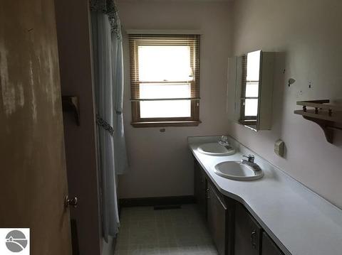202 Chestnut Rd, Roscommon, MI 48653 photo 14