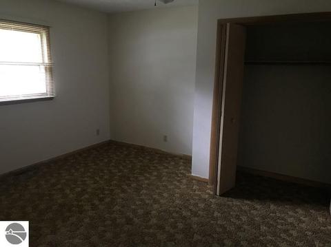 202 Chestnut Rd, Roscommon, MI 48653 photo 13