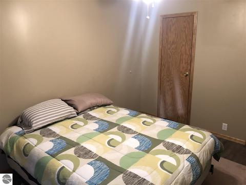 860 S Greendale Rd, Shepherd, MI 48883 photo 10