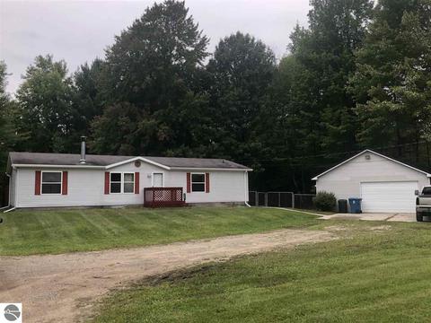 860 S Greendale Rd, Shepherd, MI 48883 photo 1