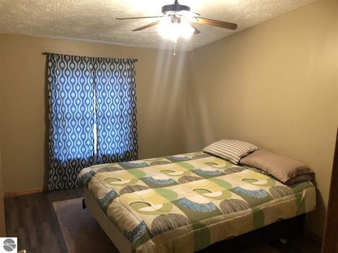 860 S Greendale Rd, Shepherd, MI 48883 photo 9