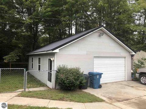 860 S Greendale Rd, Shepherd, MI 48883 photo 2