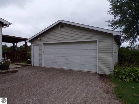 2855 E Lake Dr, Lupton, MI 48635 photo 5