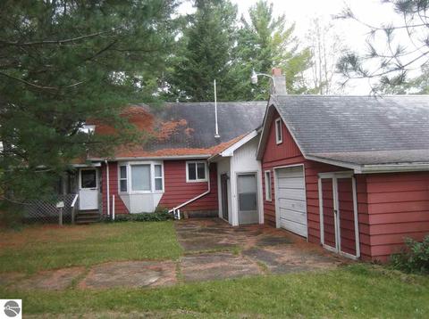 5209 Rose City Rd, Lupton, MI 48635 photo 3