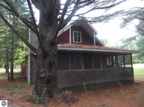 5209 Rose City Rd, Lupton, MI 48635 photo 2
