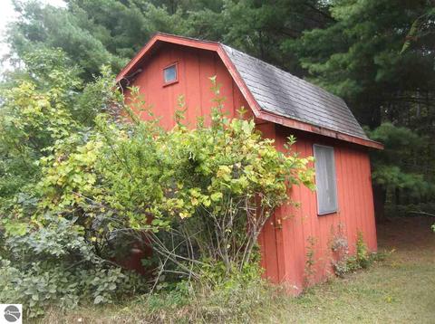 5209 Rose City Rd, Lupton, MI 48635 photo 5