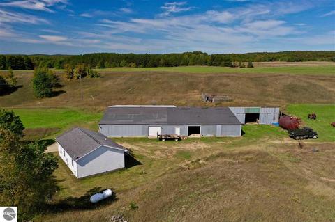 760 W 30 Rd, Boon, MI 49618 photo 33