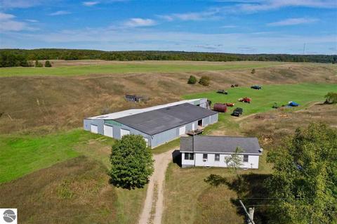 760 W 30 Rd, Boon, MI 49618 photo 32