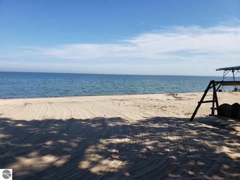746 Point Ln, Au Gres, MI 48703 photo 5