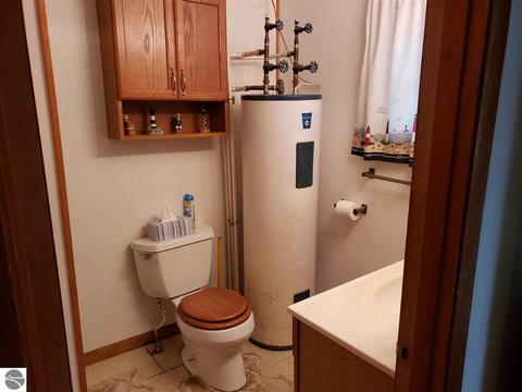 746 Point Ln, Au Gres, MI 48703 photo 21