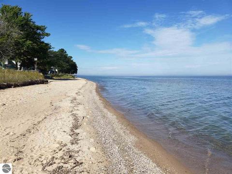 746 Point Ln, Au Gres, MI 48703 photo 7