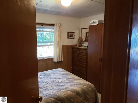 746 Point Ln, Au Gres, MI 48703 photo 15