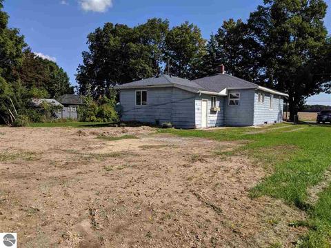593 N Baldwin, Owosso, MI 48867 photo 6