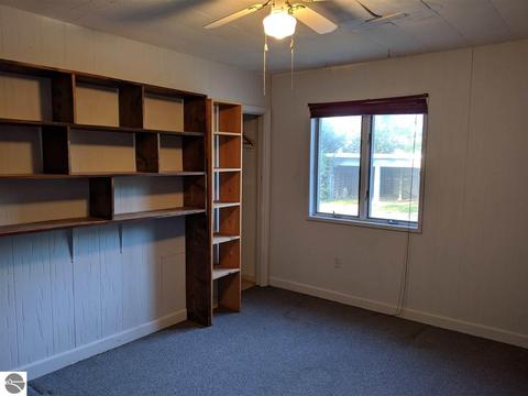 593 N Baldwin, Owosso, MI 48867 photo 24