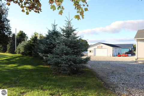 9664 W Monroe Rd, Elwell, MI 48832 photo 82
