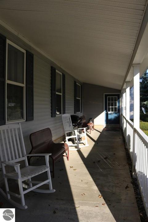 9664 W Monroe Rd, Elwell, MI 48832 photo 6