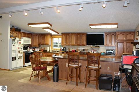 9664 W Monroe Rd, Elwell, MI 48832 photo 9