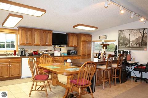 9664 W Monroe Rd, Elwell, MI 48832 photo 7