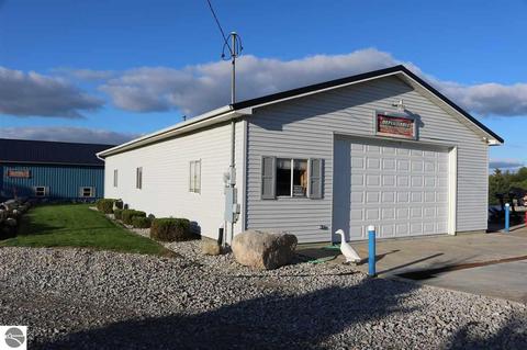 9664 W Monroe Rd, Elwell, MI 48832 photo 40