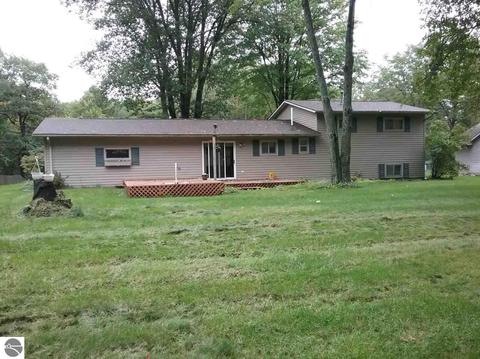 8810 S Circle E, Farwell, MI 48622 photo 40