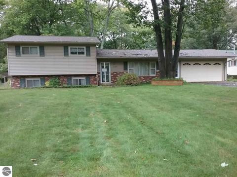 8810 S Circle E, Farwell, MI 48622 photo 33