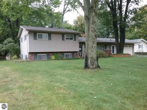 8810 S Circle E, Farwell, MI 48622 photo 35