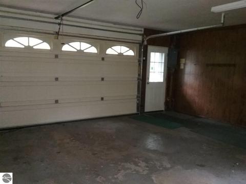 8810 S Circle E, Farwell, MI 48622 photo 31