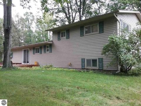 8810 S Circle E, Farwell, MI 48622 photo 36