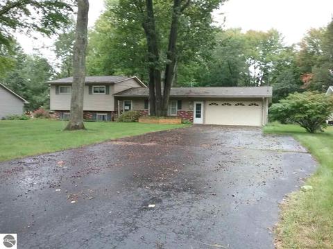 8810 S Circle E, Farwell, MI 48622 photo 34