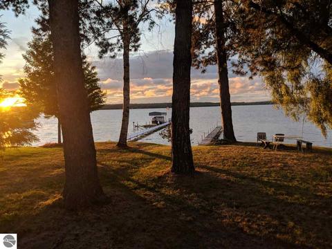 8169 Pine Tree Ln, Cedar, MI 49621 photo 28