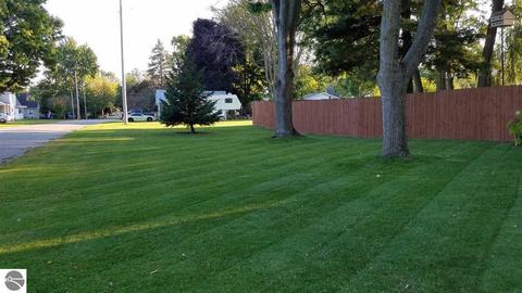 329 N St Johns St, Ithaca, MI 48847 photo 5