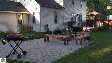 329 N St Johns St, Ithaca, MI 48847 photo 2