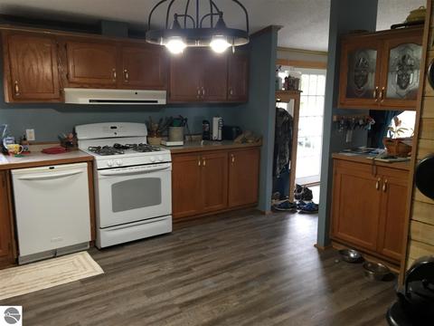 1860 Deep River Rd, Standish, MI 48658 photo 11