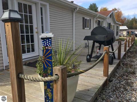 1860 Deep River Rd, Standish, MI 48658 photo 4