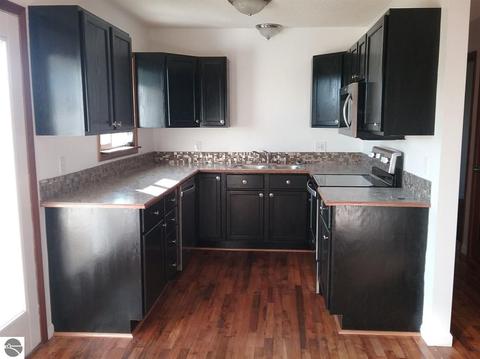 5639 S Wise Rd, Shepherd, MI 48883 photo 2