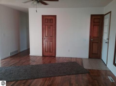 5639 S Wise Rd, Shepherd, MI 48883 photo 8