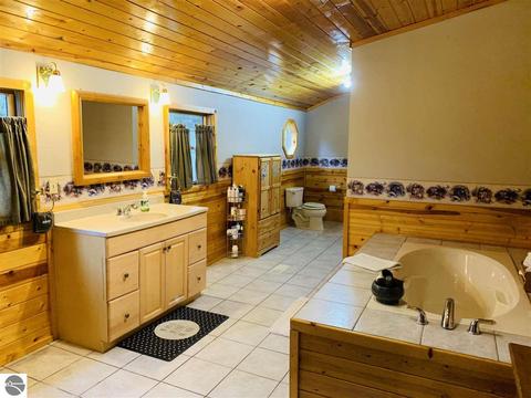 3925 E 8 Rd, Manton, MI 49663 photo 53