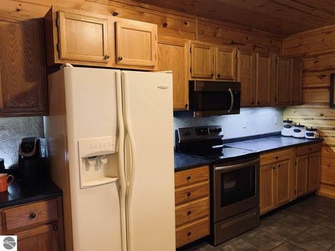 3925 E 8 Rd, Manton, MI 49663 photo 13